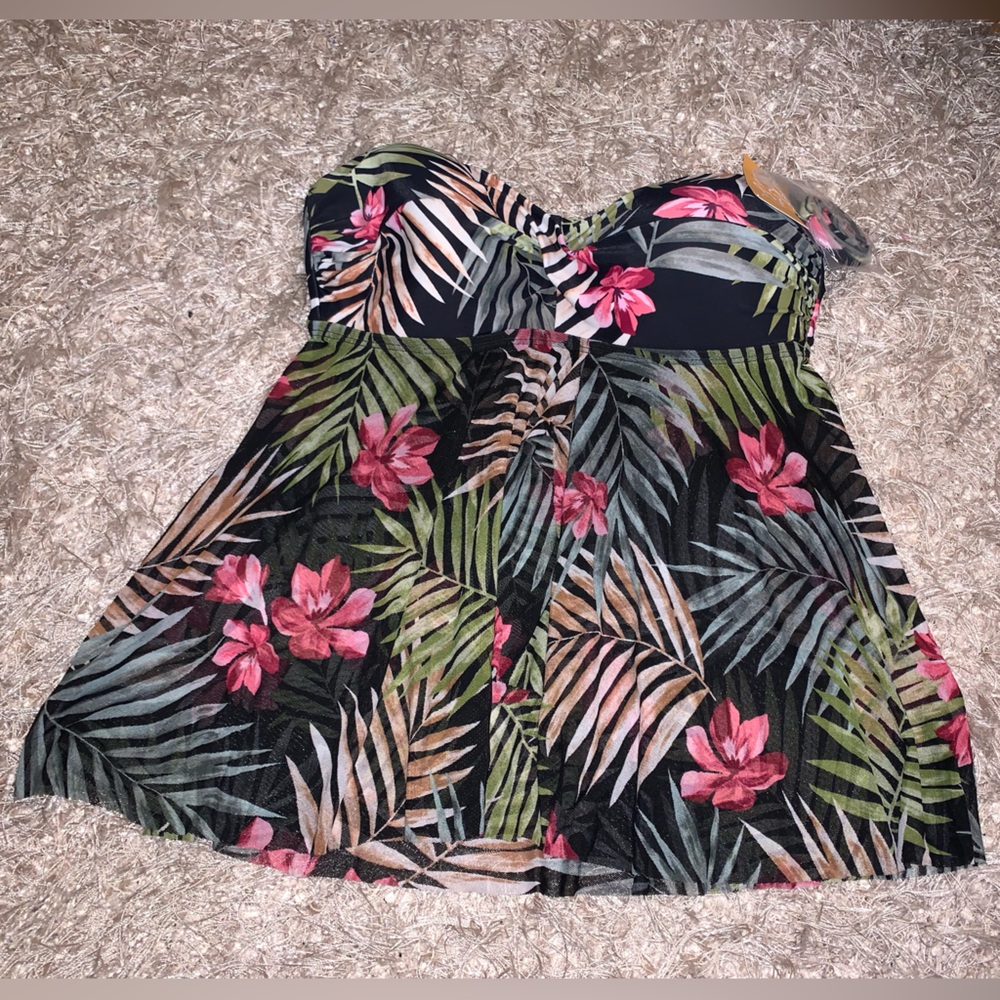 Kona Sol Tropical Print Strapless Swimsuit Top size Medium NWT